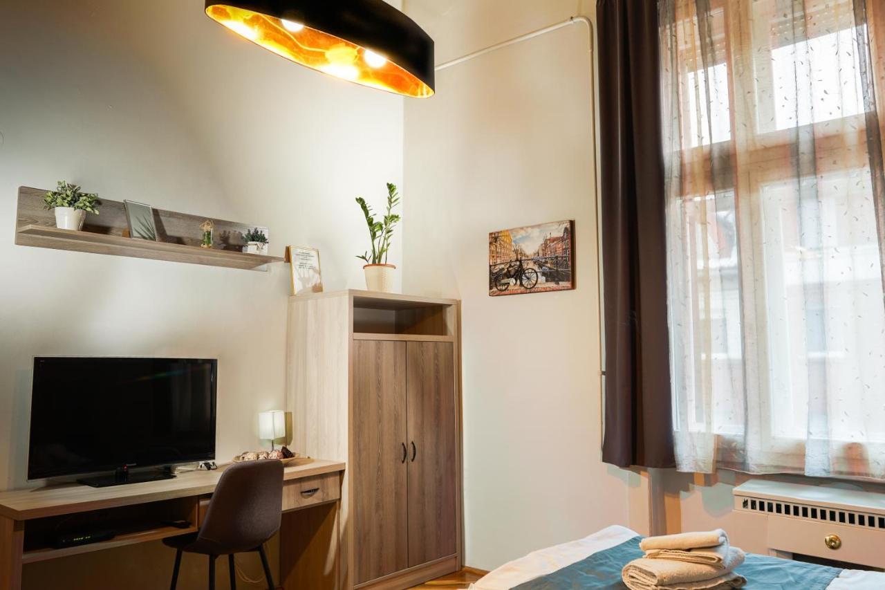 Pasti Central Apartment. Debrecen Exterior photo