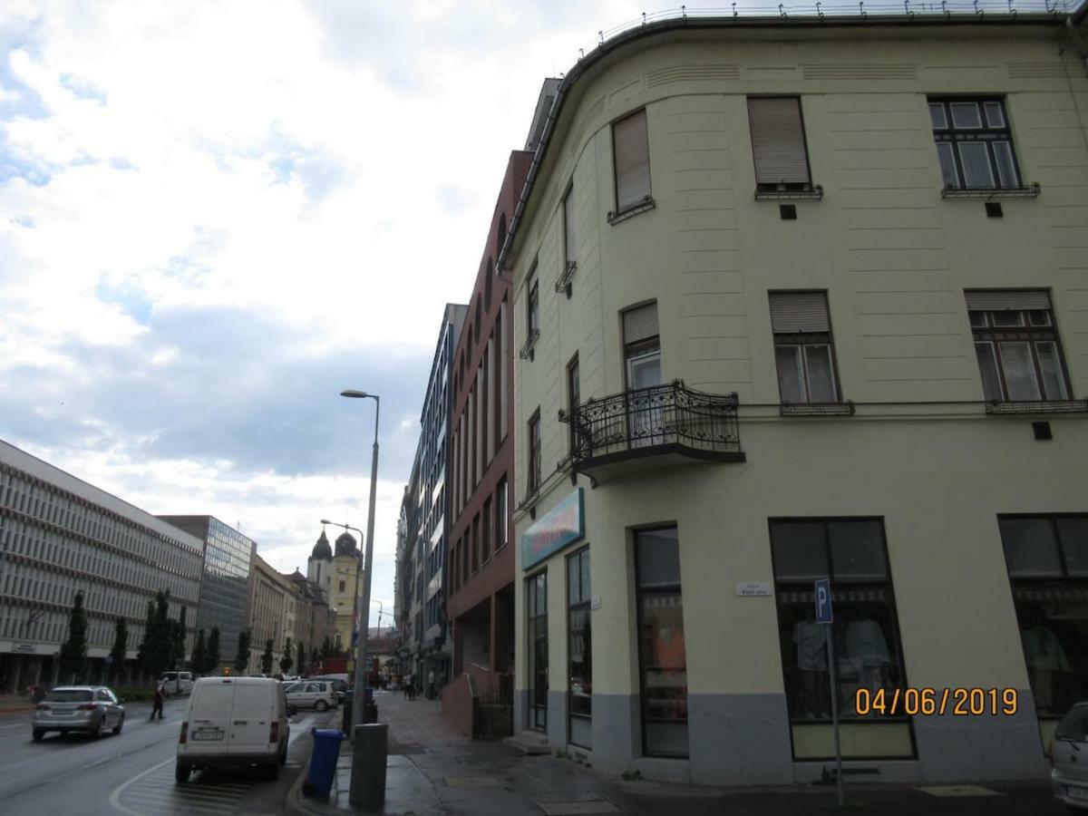Pasti Central Apartment. Debrecen Exterior photo